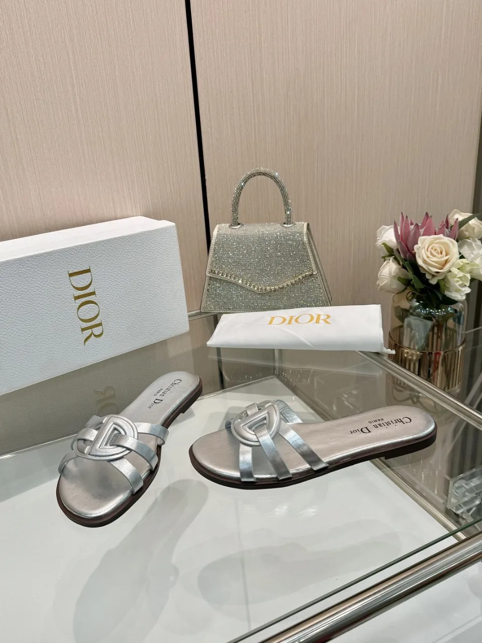 👟👟Ex-factory price 340👟👟 Dior new model, 9 colors available, cowhide fabric, code number 35-42, leather sole +40